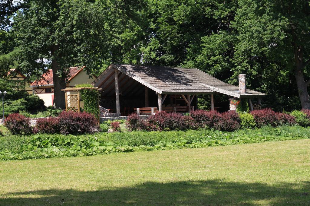 Palac Pozorty Badki Exterior photo