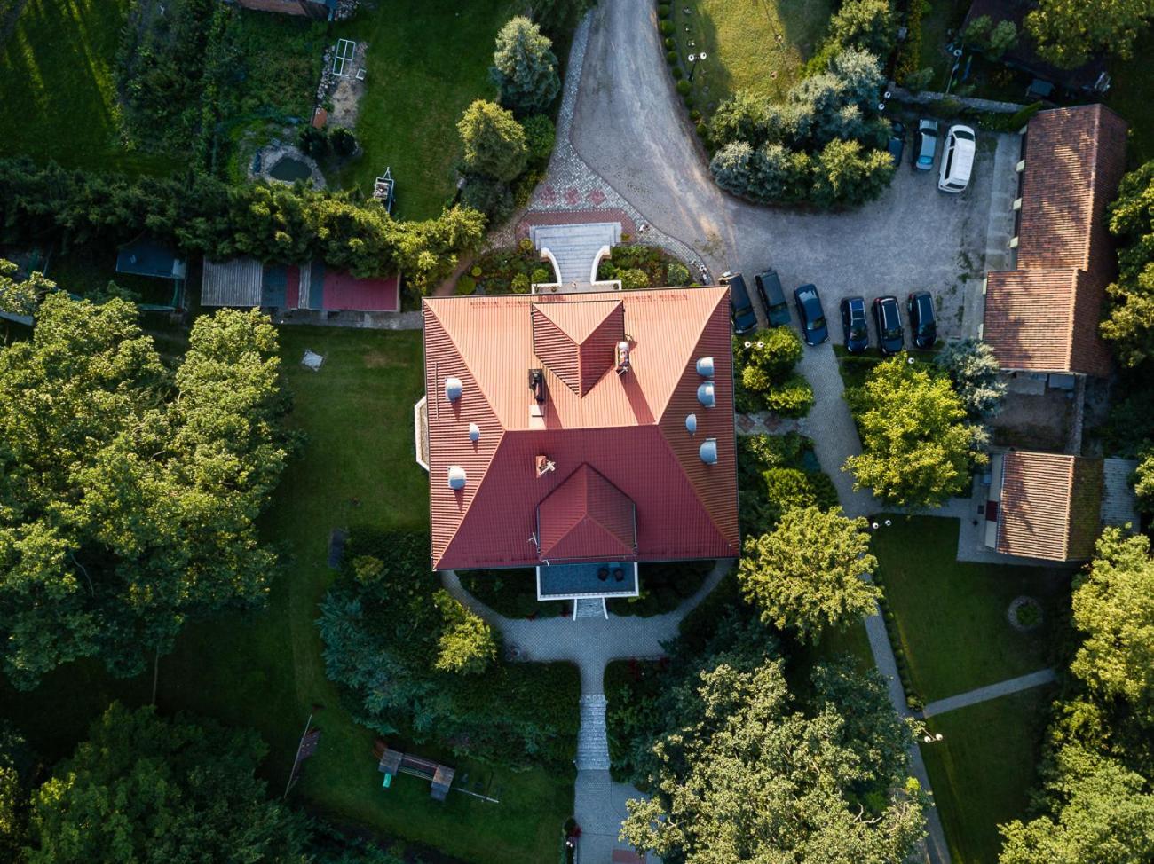Palac Pozorty Badki Exterior photo